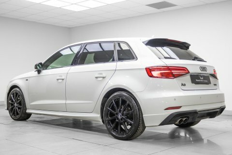 Audi A3 2.0 Tfsi Black White #4