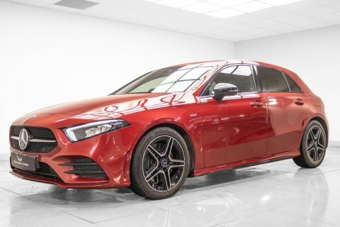 Mercedes-Benz A Class 2.0 A250 Amg FG22NHV Red #3