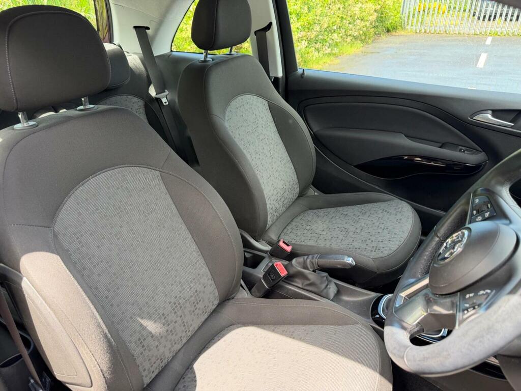 Vauxhall Adam 1.2I Glam White #21