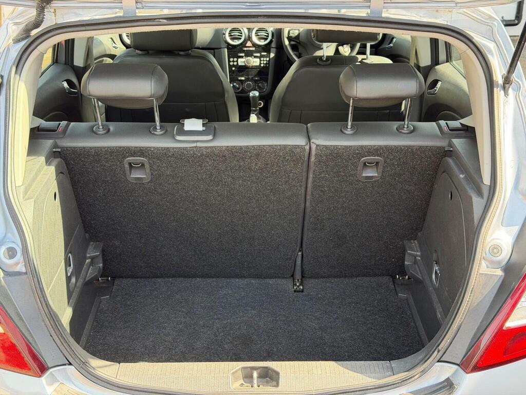 Vauxhall Corsa 1.4 I 16V Sxi Black #12