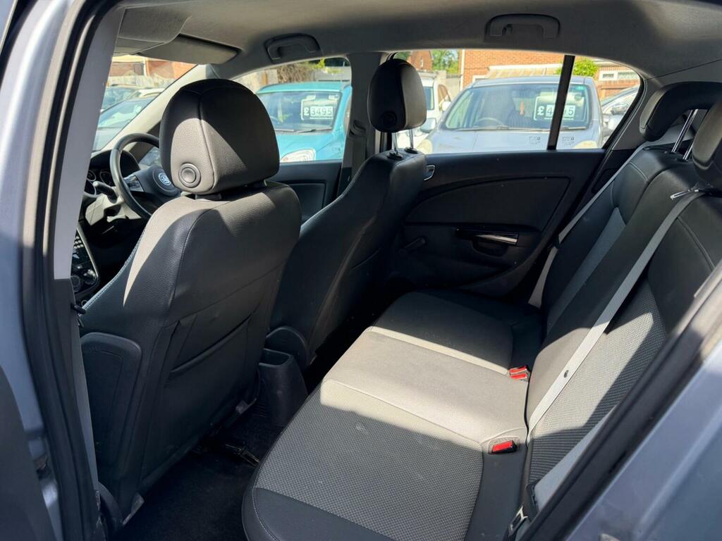 Vauxhall Corsa 1.4 I 16V Sxi Black #26