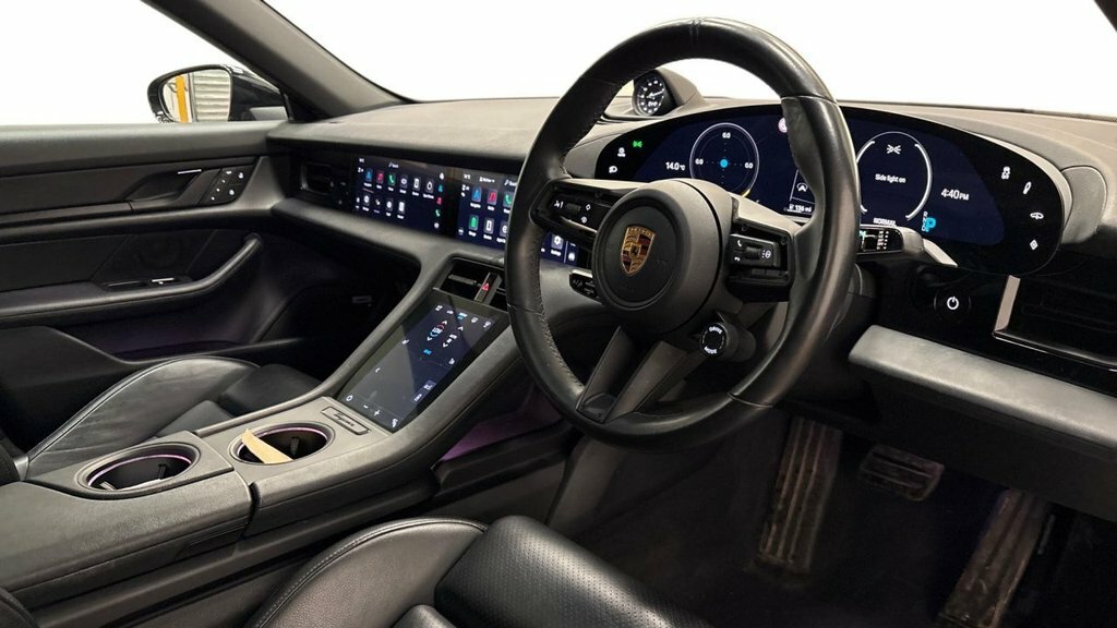 Porsche Taycan Saloon Black #4