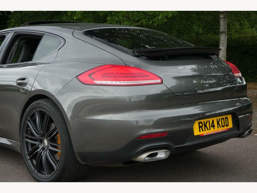 Porsche Panamera Hatchback White #17