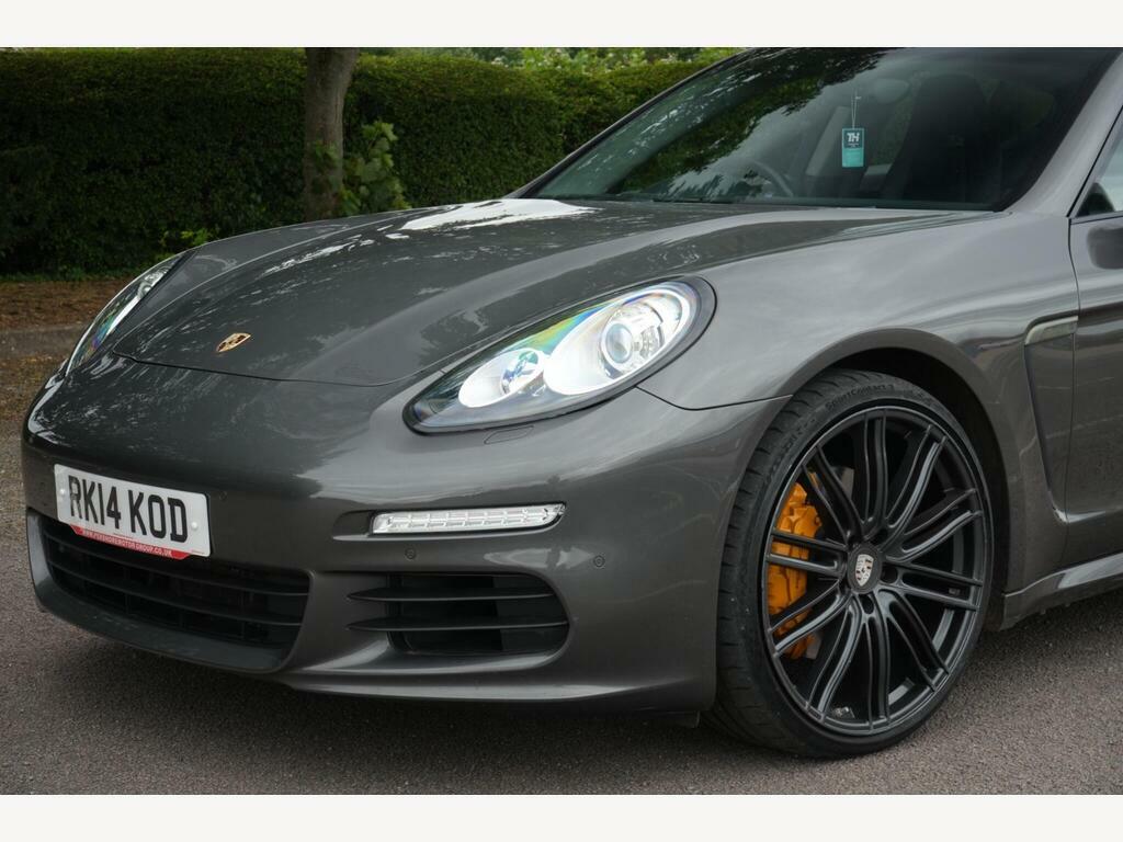 Porsche Panamera Hatchback White #10