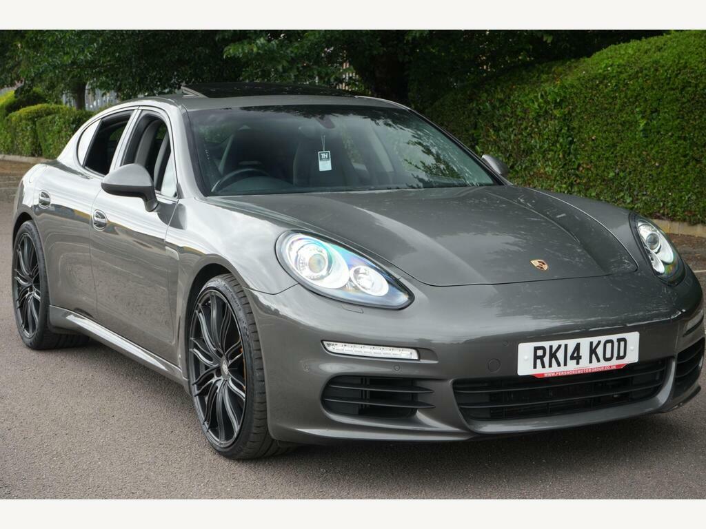 Porsche Panamera Hatchback White #8