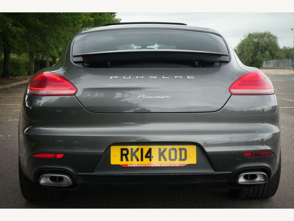 Porsche Panamera Hatchback White #15