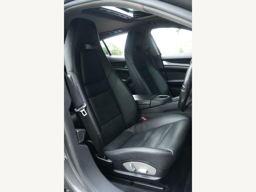 Porsche Panamera Hatchback White #37