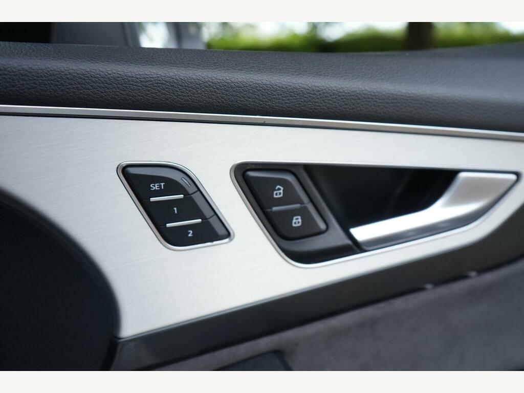 Audi Q7 3.0 Tdi V6 S Line Tiptronic Quattro Euro 6 S S White #6