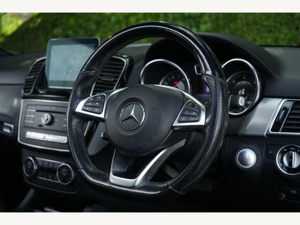 Mercedes-Benz GLE Class 3.0 Gle350d V6 Amg Night Edition Premium Plus G- White #2
