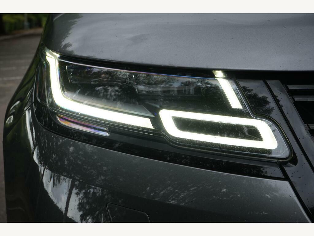 Land Rover Range Rover Velar Automatic Black #20