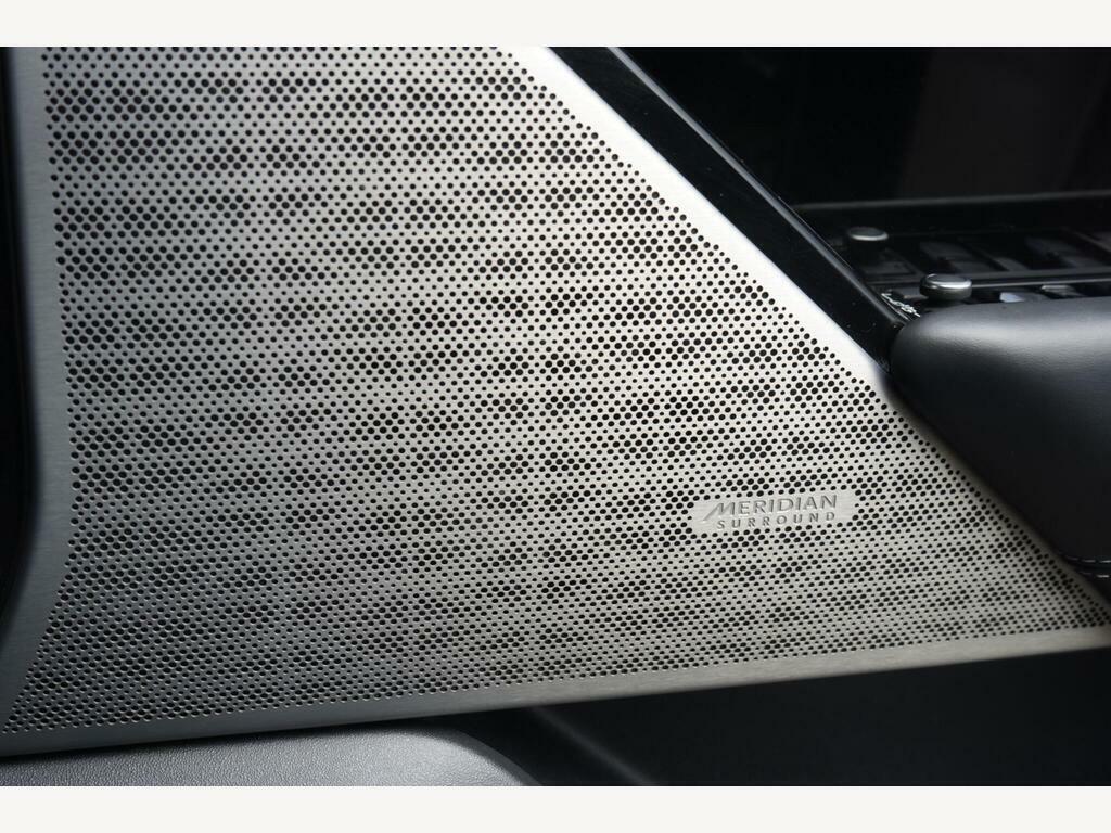 Land Rover Range Rover Velar Automatic Black #5
