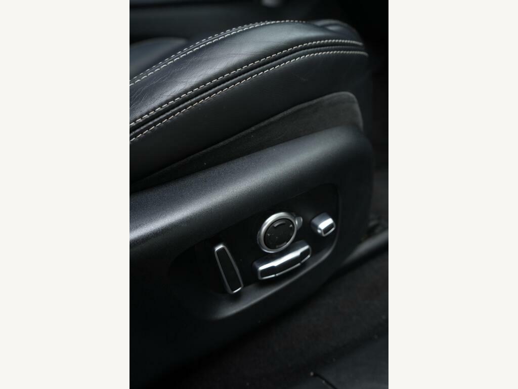 Land Rover Range Rover Velar Automatic Black #51