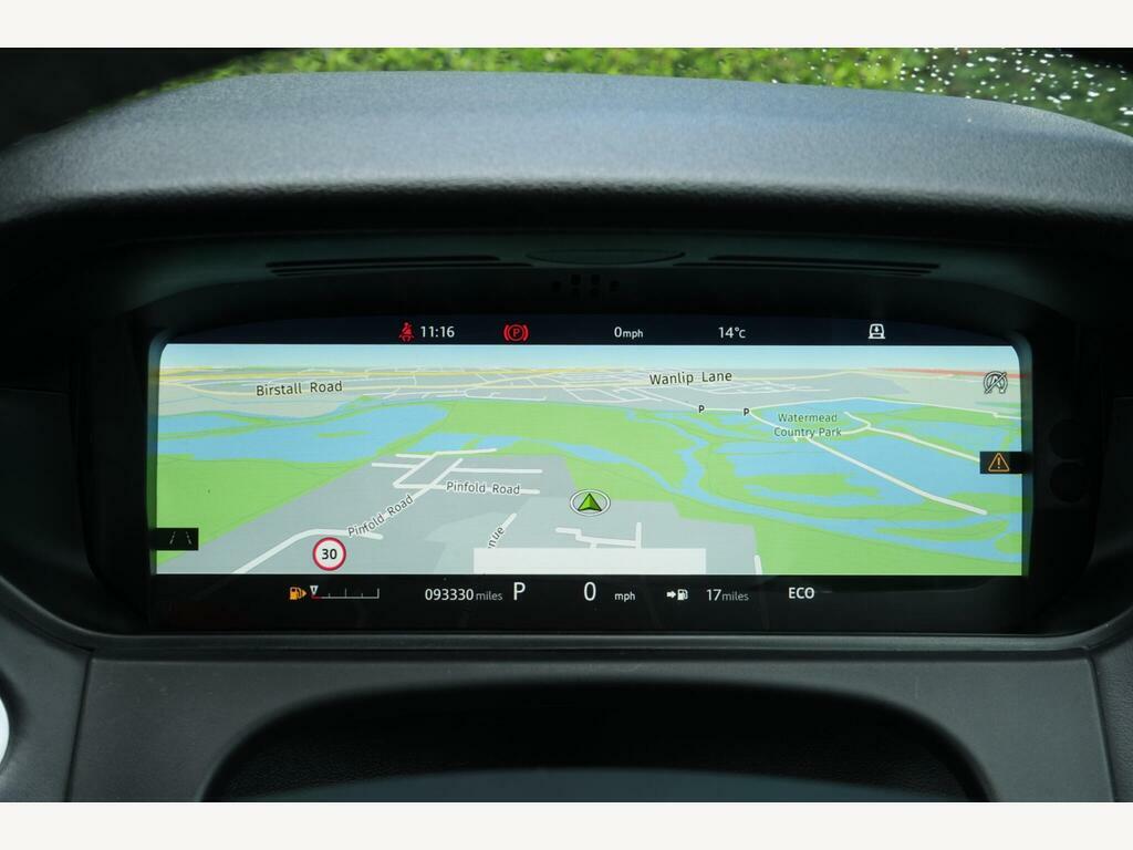 Land Rover Range Rover Velar Automatic Black #40