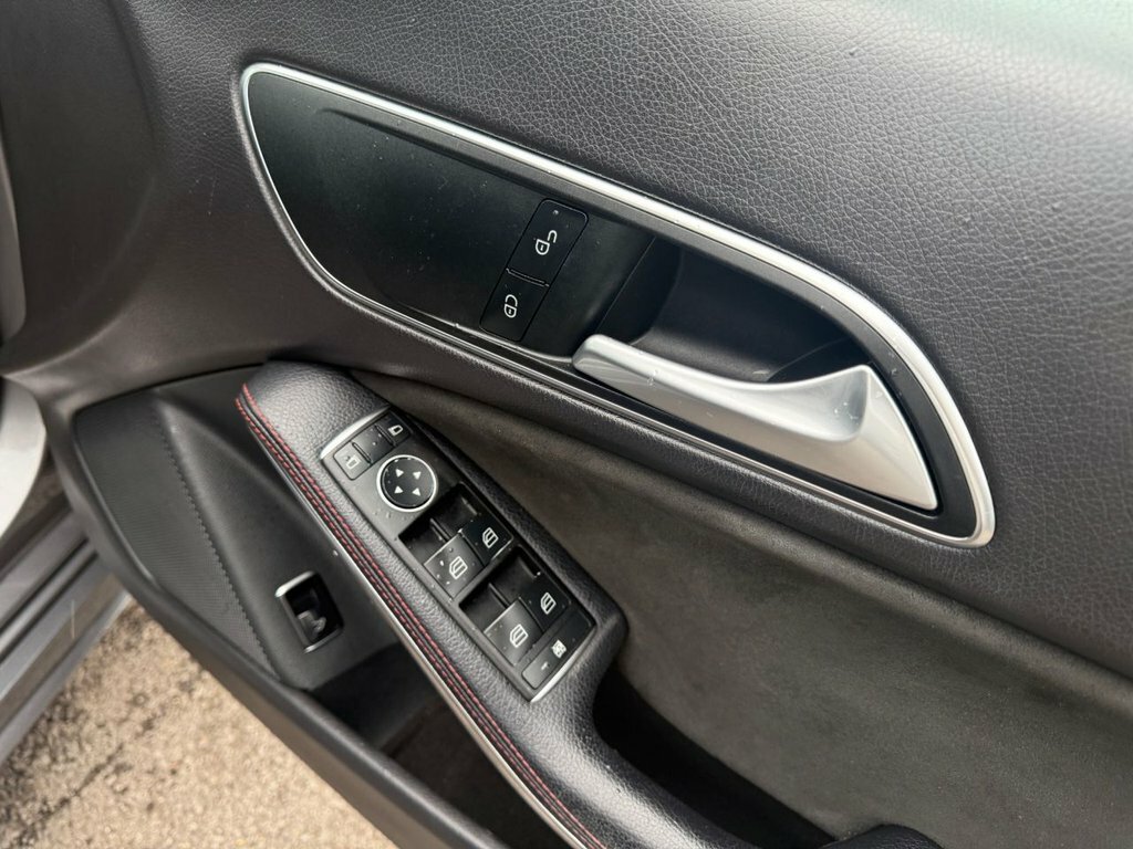 Mercedes-Benz CLA Class Cla 200 D Amg Line Grey #33
