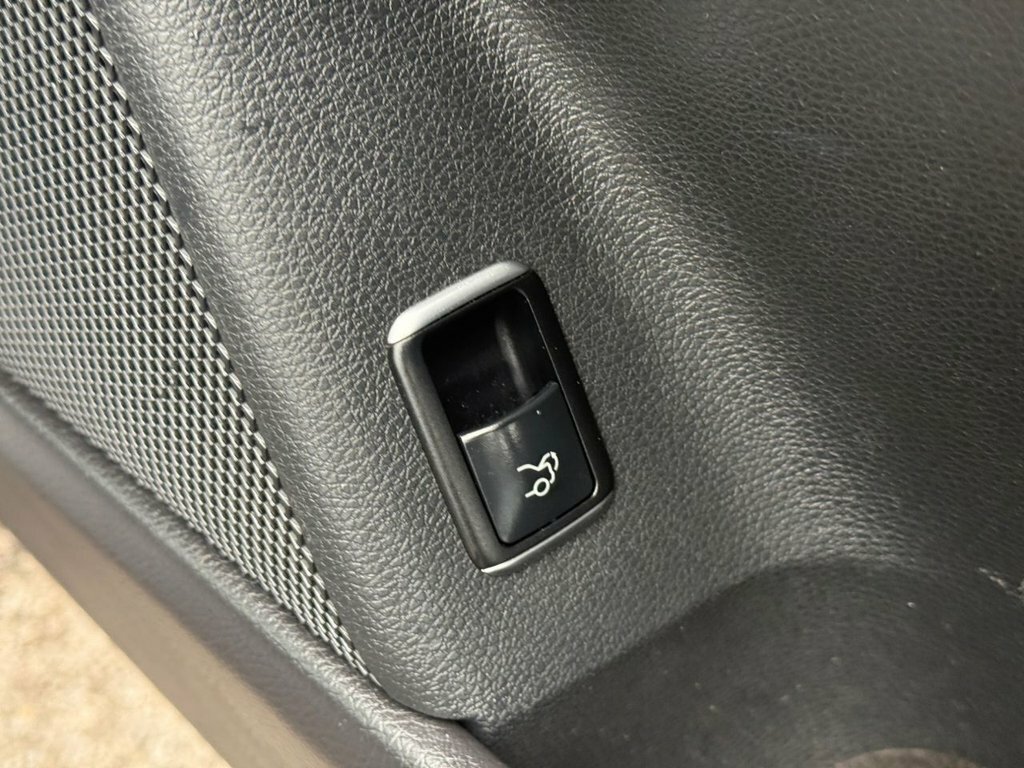 Mercedes-Benz CLA Class Cla 200 D Amg Line Grey #34