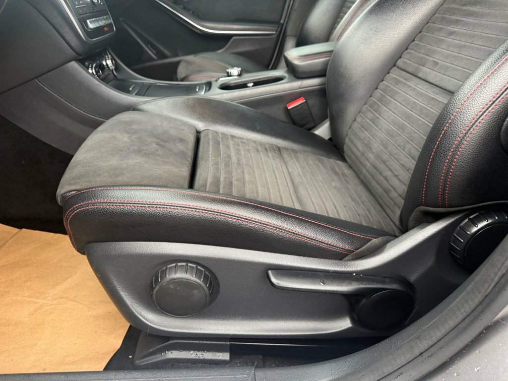 Mercedes-Benz CLA Class Cla 200 D Amg Line Grey #73