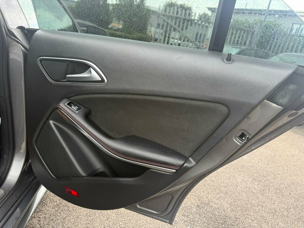 Mercedes-Benz CLA Class Cla 200 D Amg Line Grey #59