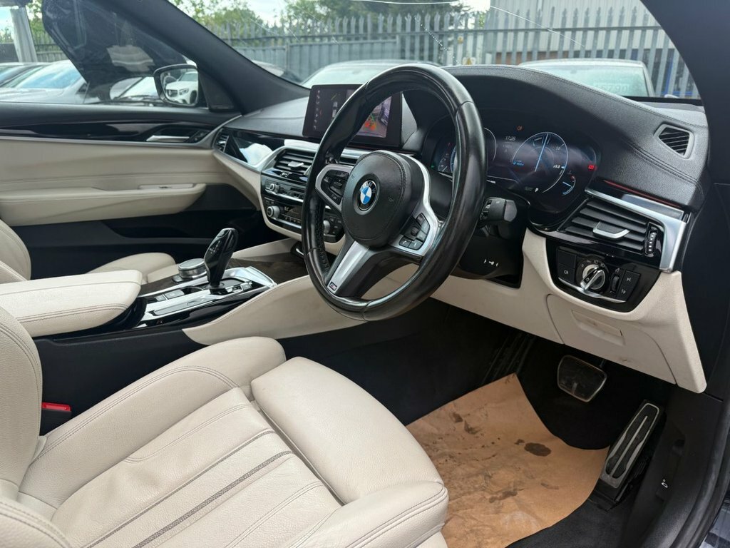 BMW 6 Series Gran Turismo 3L M Sport Black #3