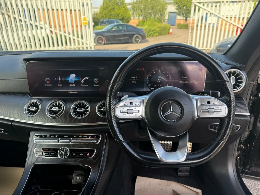 Mercedes-Benz E Class 2L Amg Line Black #5