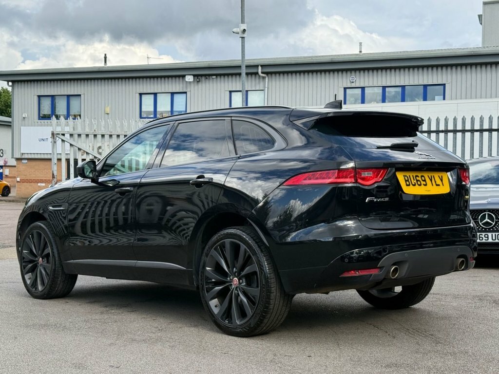 Jaguar F-Pace 2L 300 Sport Black #3