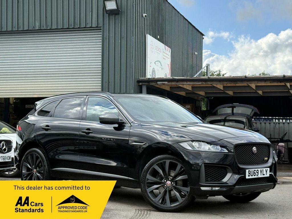 Jaguar F-Pace 2L 300 Sport Black