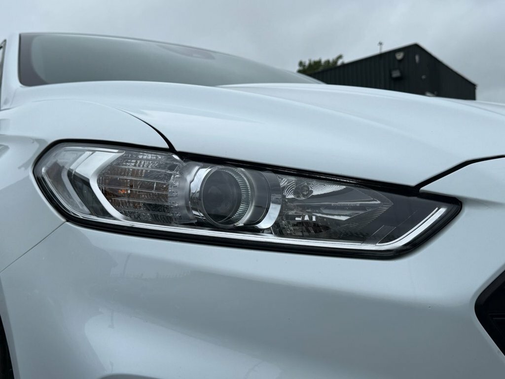 Ford Mondeo Hatchback White #24