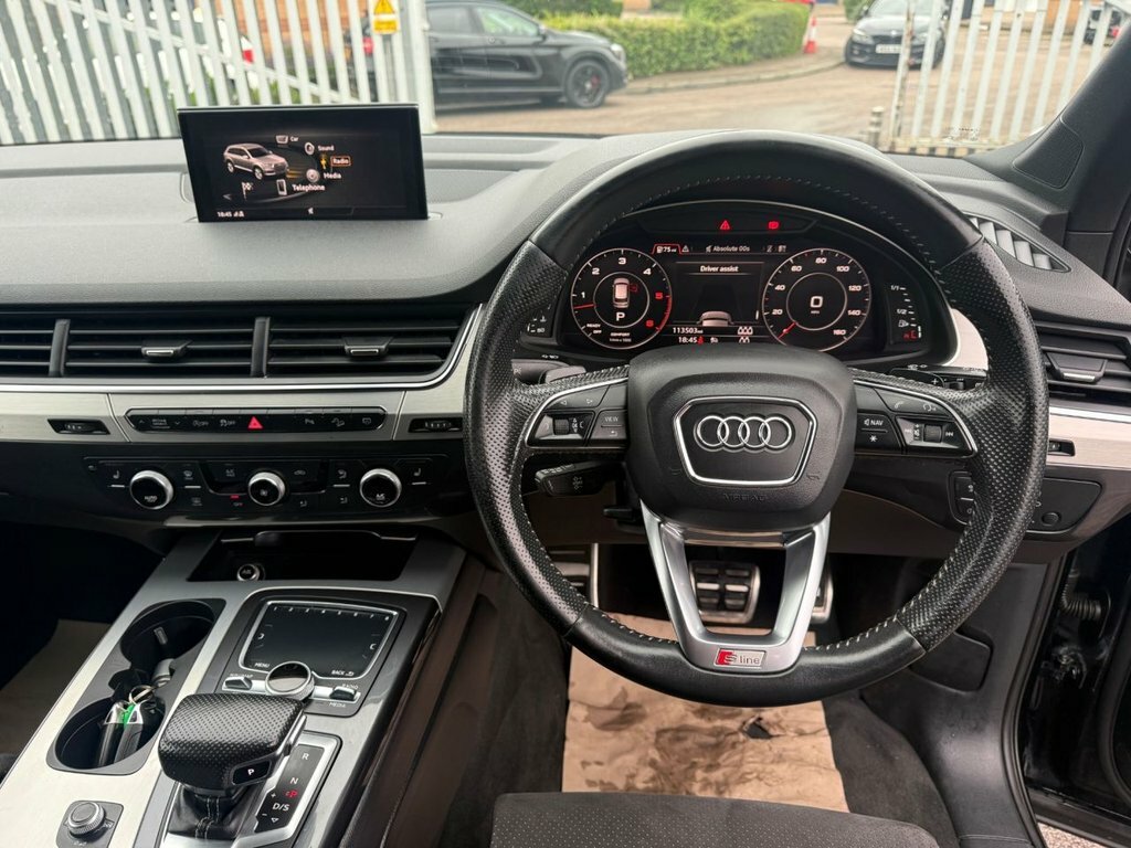 Audi Q7 3L S Line Black #6