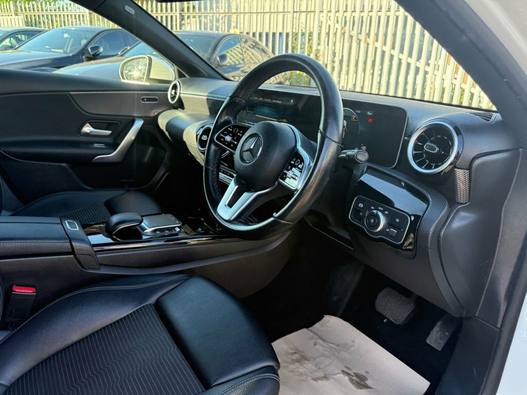 Mercedes-Benz A Class 1.3L Sport White #4