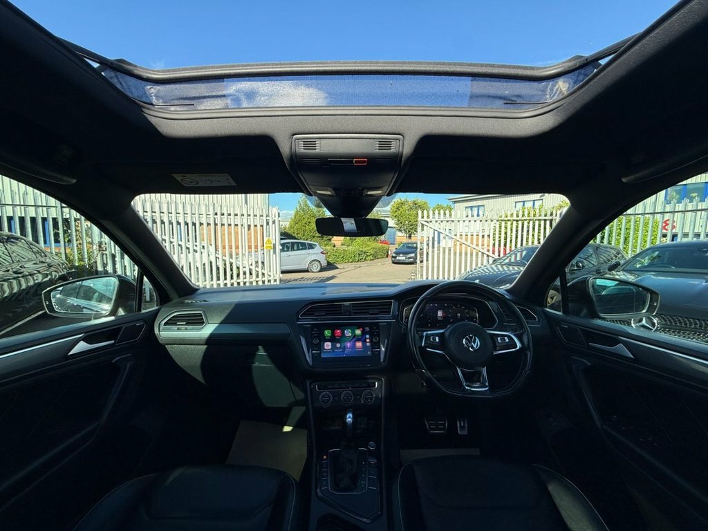 Volkswagen Tiguan 2L R-line Tech Black #2