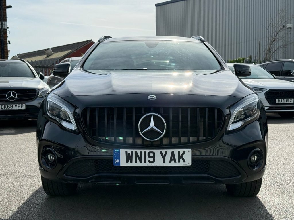 Mercedes-Benz GLA Class 1.6L Urban Edition Black #5