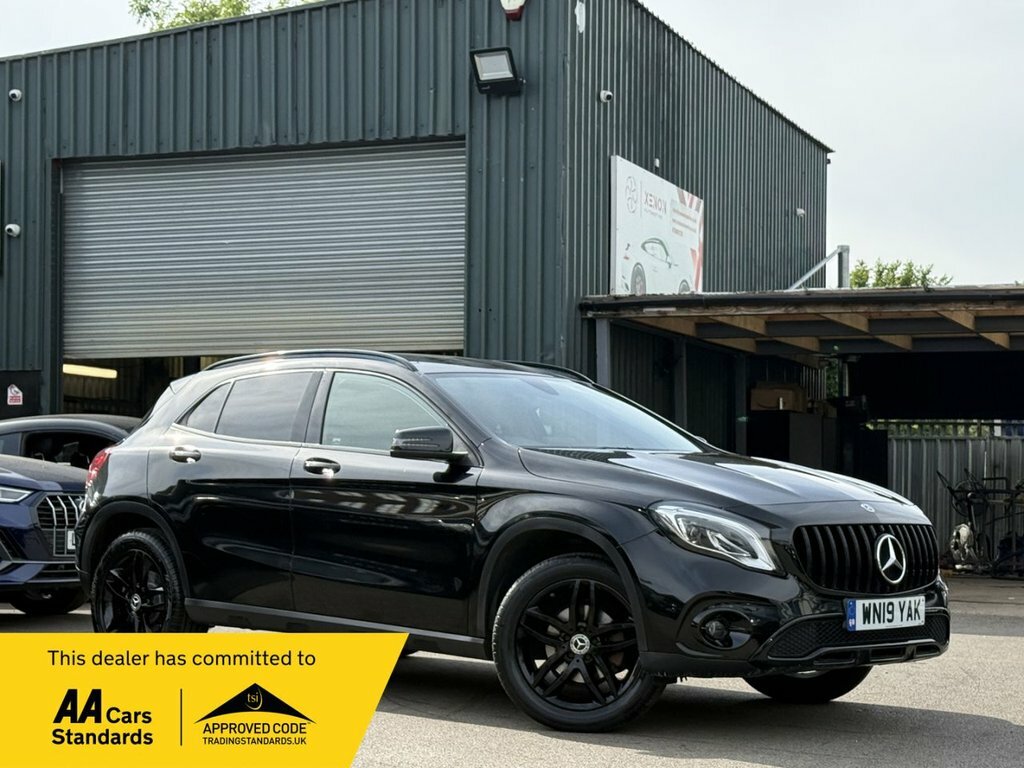 Mercedes-Benz GLA Class 1.6L Urban Edition Black