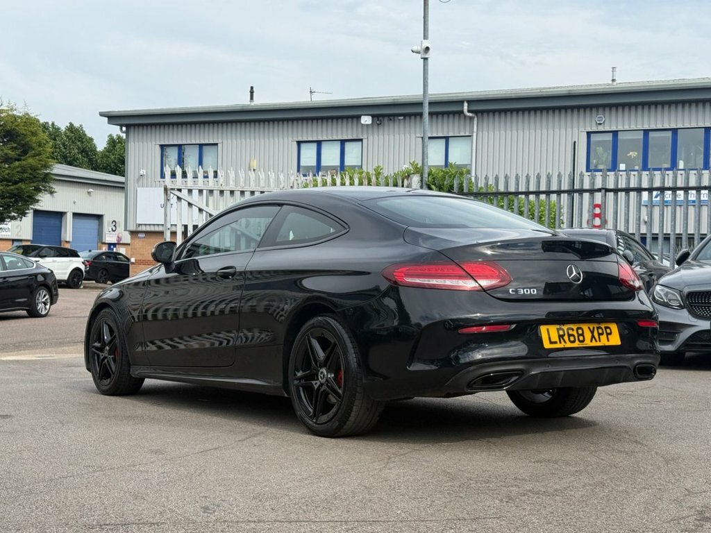 Mercedes-Benz C Class 2L Amg Line Black #3