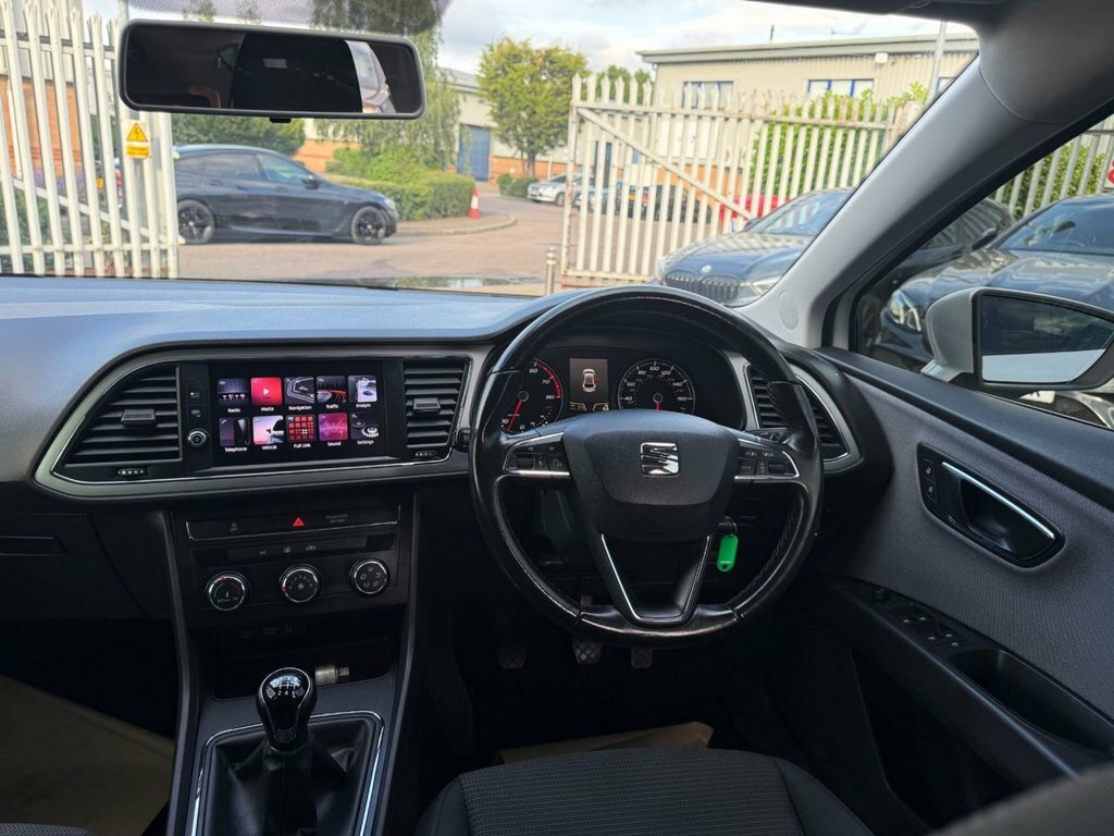 Seat Leon 1.2L Se Dynamic Technology White #2