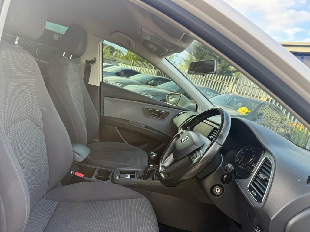 Seat Leon Estate 1.6 Tdi Se Technology St Dsg Euro 6 Ss 5 White #35