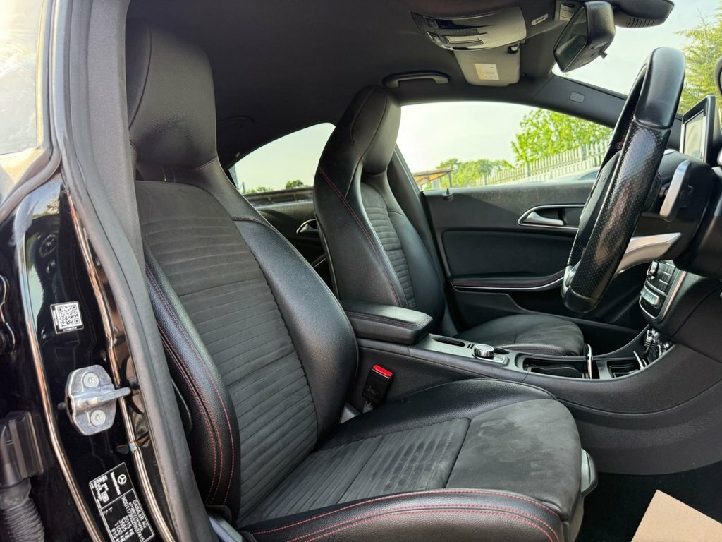 Mercedes-Benz CLA Class 2.1L Amg Line Black #4