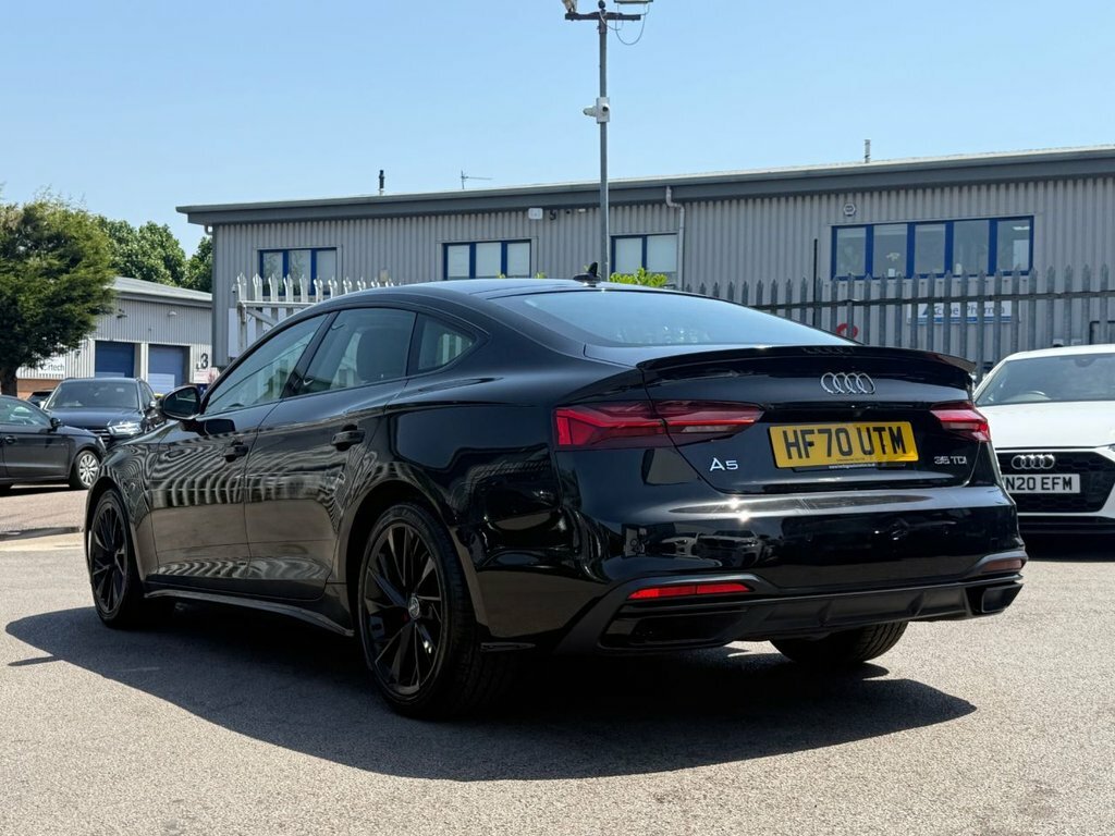 Audi A5 2L Sport Black #3