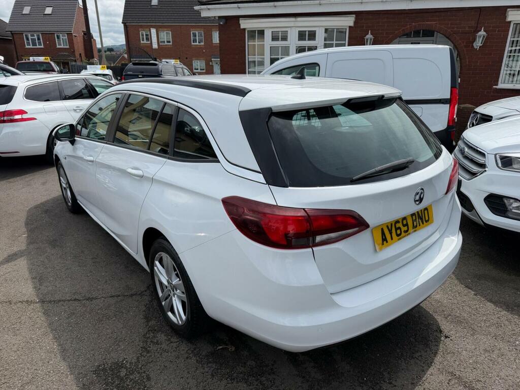 Vauxhall Astra 1.6 Cdti Blueinjection Design Sports Tourer Euro 6 AY69BNO White #2