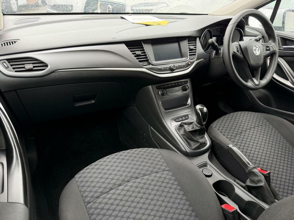 Vauxhall Astra 1.6 Cdti Blueinjection Design Sports Tourer Euro 6 EU69BHL White #4