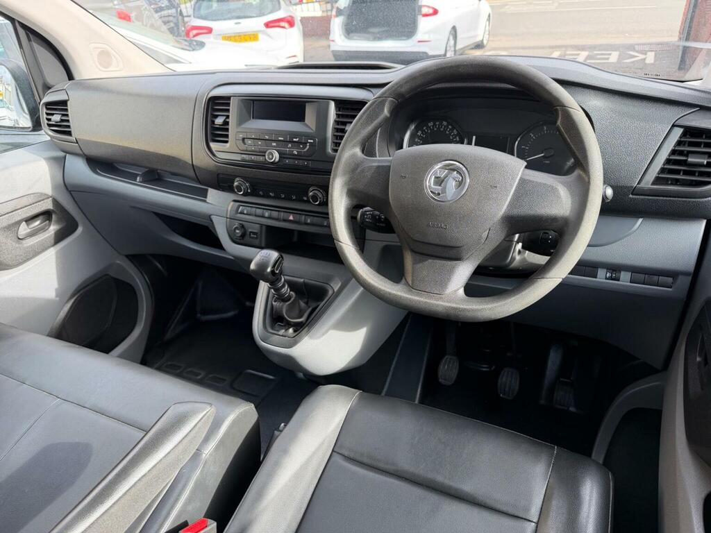 Vauxhall Vivaro 2.0 Turbo D 3100 Edition Crew Van L2 H1 Euro 6 S YS20CHL Grey #4