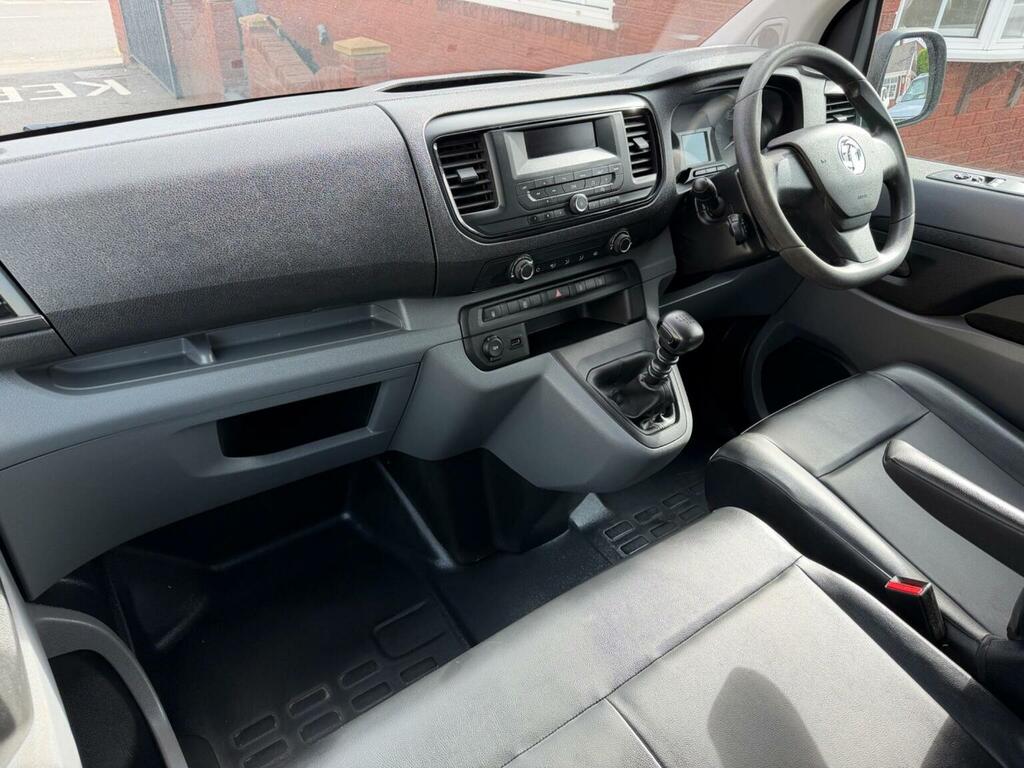 Vauxhall Vivaro 2.0 Turbo D 3100 Edition Crew Van L2 H1 Euro 6 S YS20CHL Grey #5
