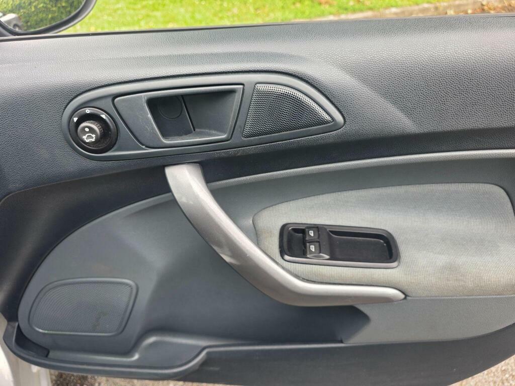 Ford Fiesta Titanium Hatchback Blue #17