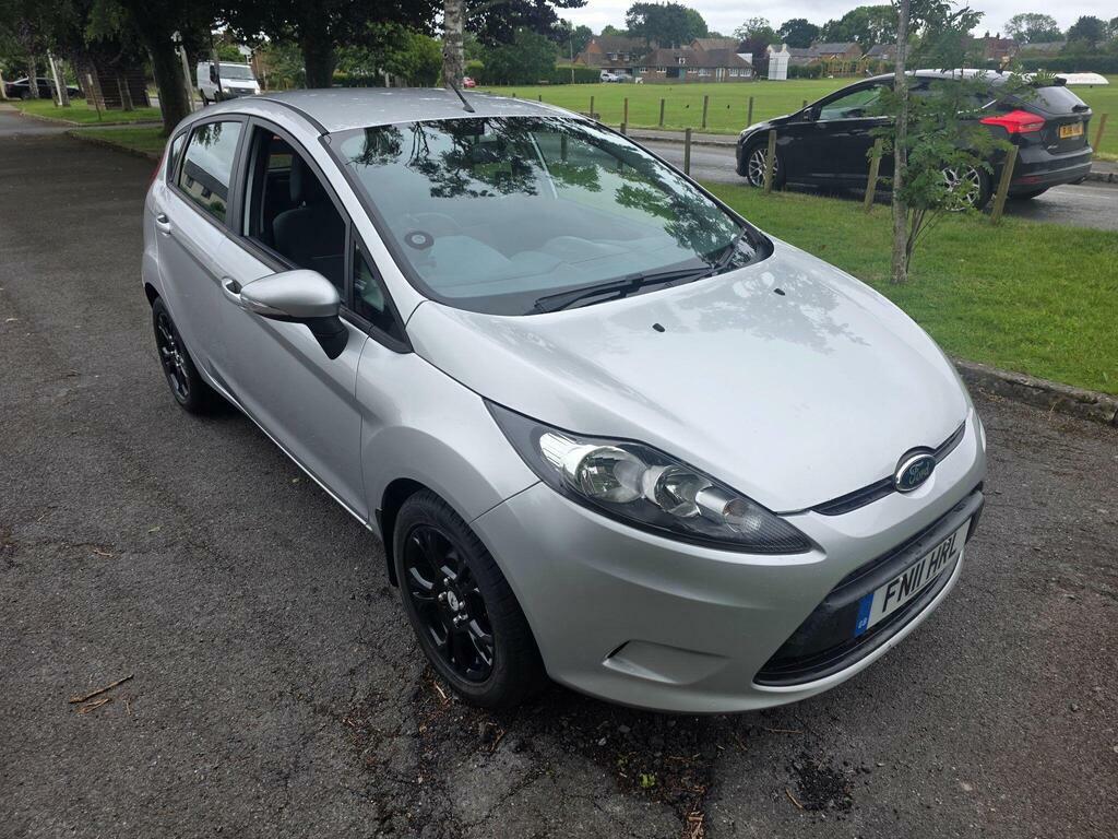 Ford Fiesta Titanium Hatchback Blue #3