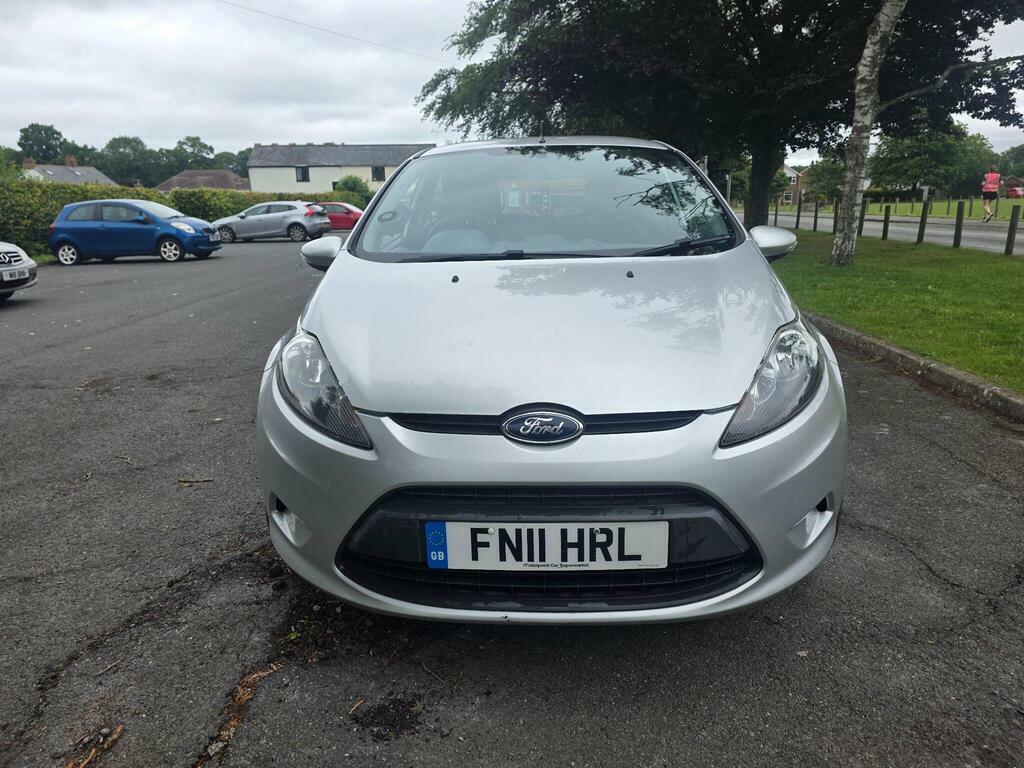 Ford Fiesta Titanium Hatchback Blue #1