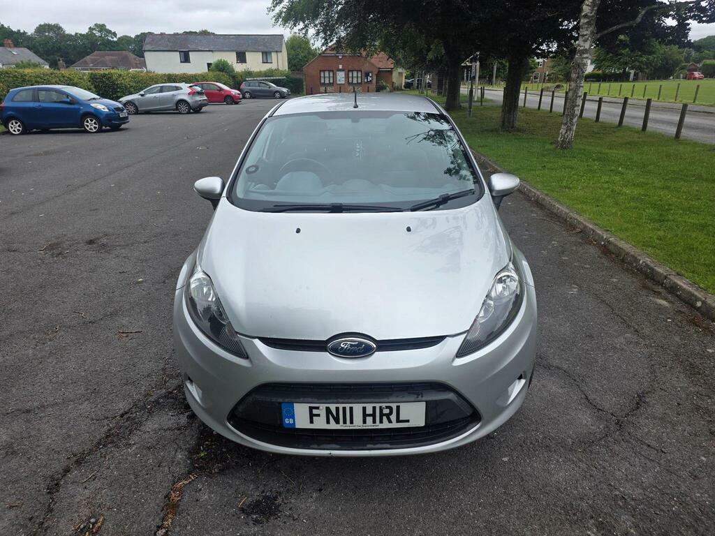 Ford Fiesta Titanium Hatchback Blue #2