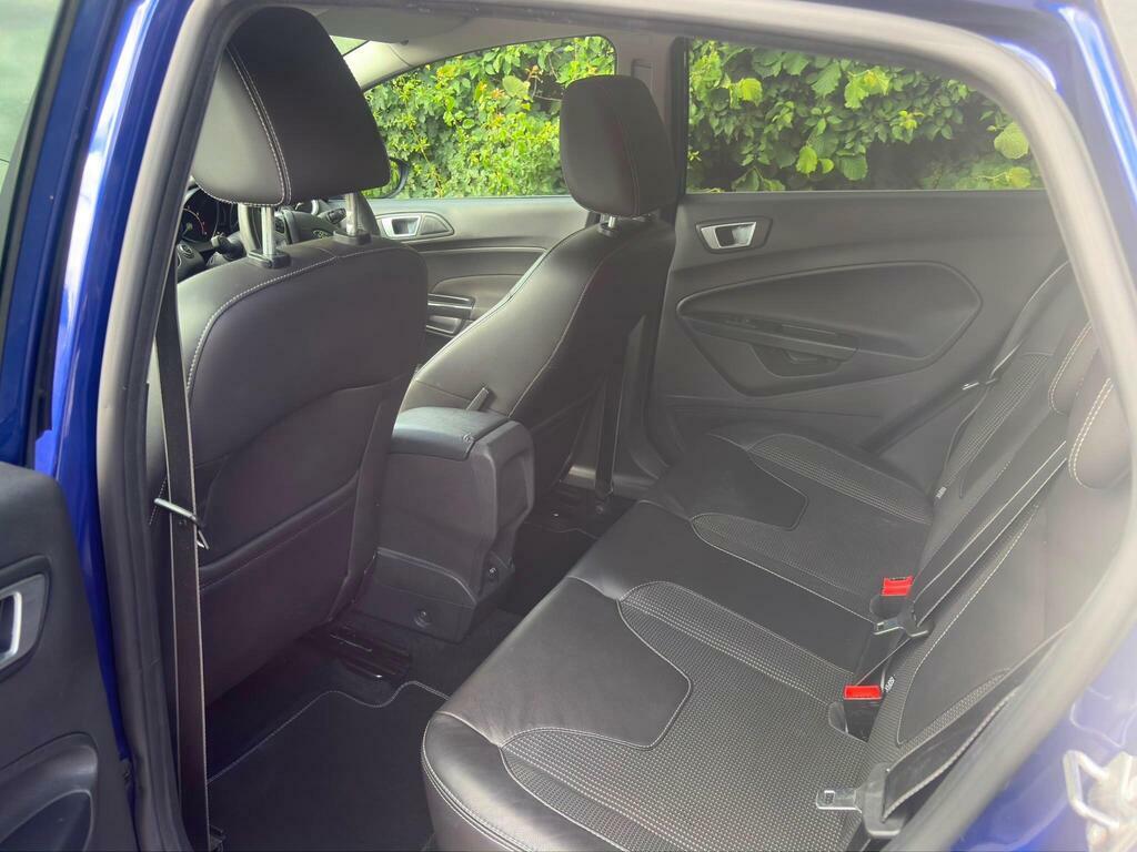 Ford Fiesta Hatchback White #7