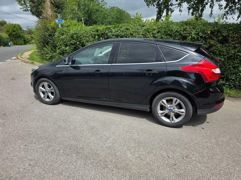 Ford Focus Zetec Navigator Fsh Red #5