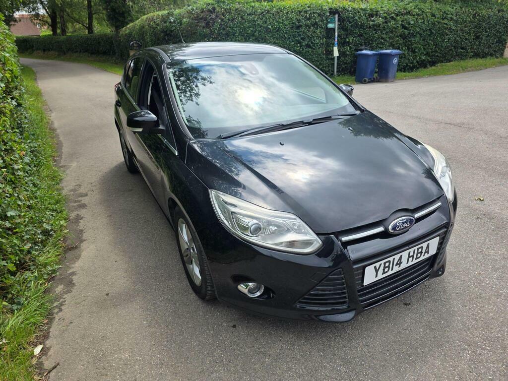Ford Focus Zetec Navigator Fsh Red #3