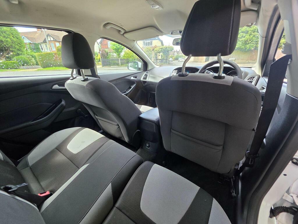 Ford Focus 1.6 Zetec Euro 5 White #17