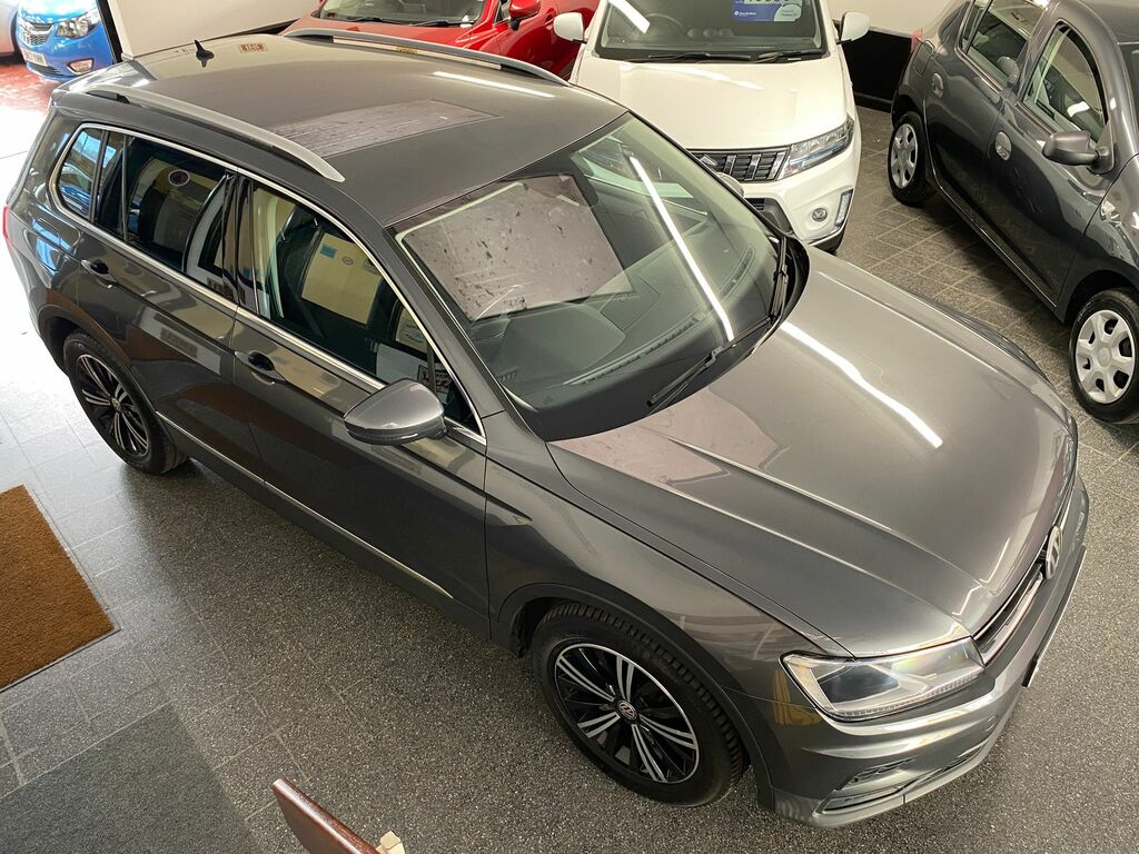 Volkswagen Tiguan 1.4 Tsi Se Navigation Suv Euro 6 BG67SYU Grey #4