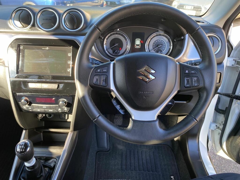 Suzuki Vitara 1.4 Boosterjet Mhev Sz-t Suv Hybrid Man EU24ZVG White #3